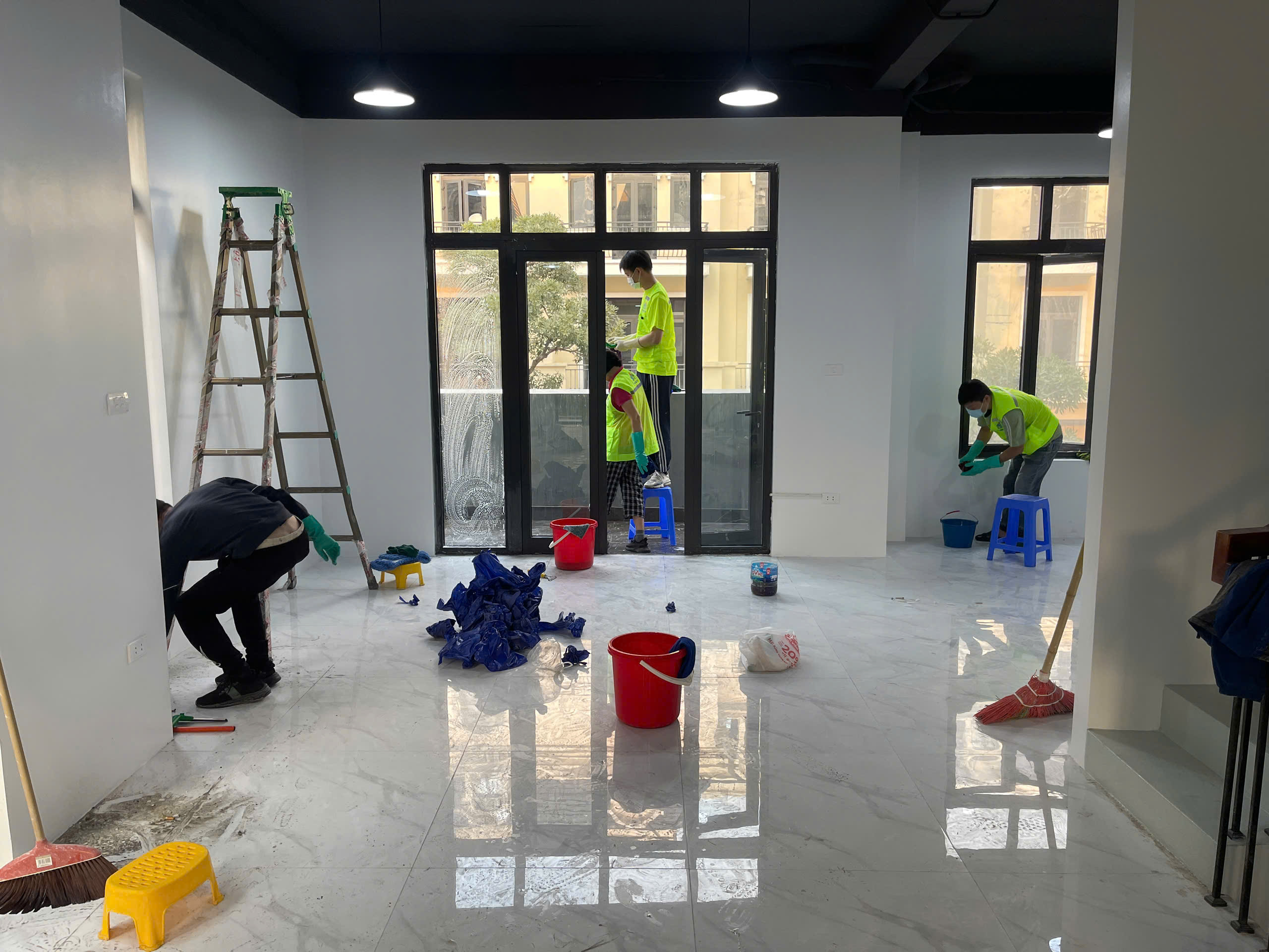 Dịch vụ vệ sinh công nghiệp